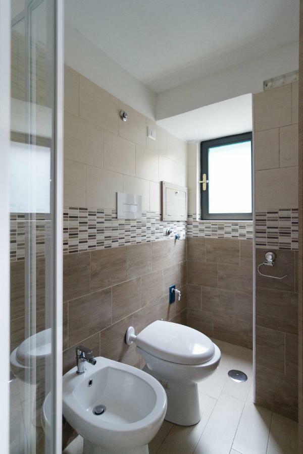 Maurizio E Alessia House Apartment เนเปิลส์ ภายนอก รูปภาพ